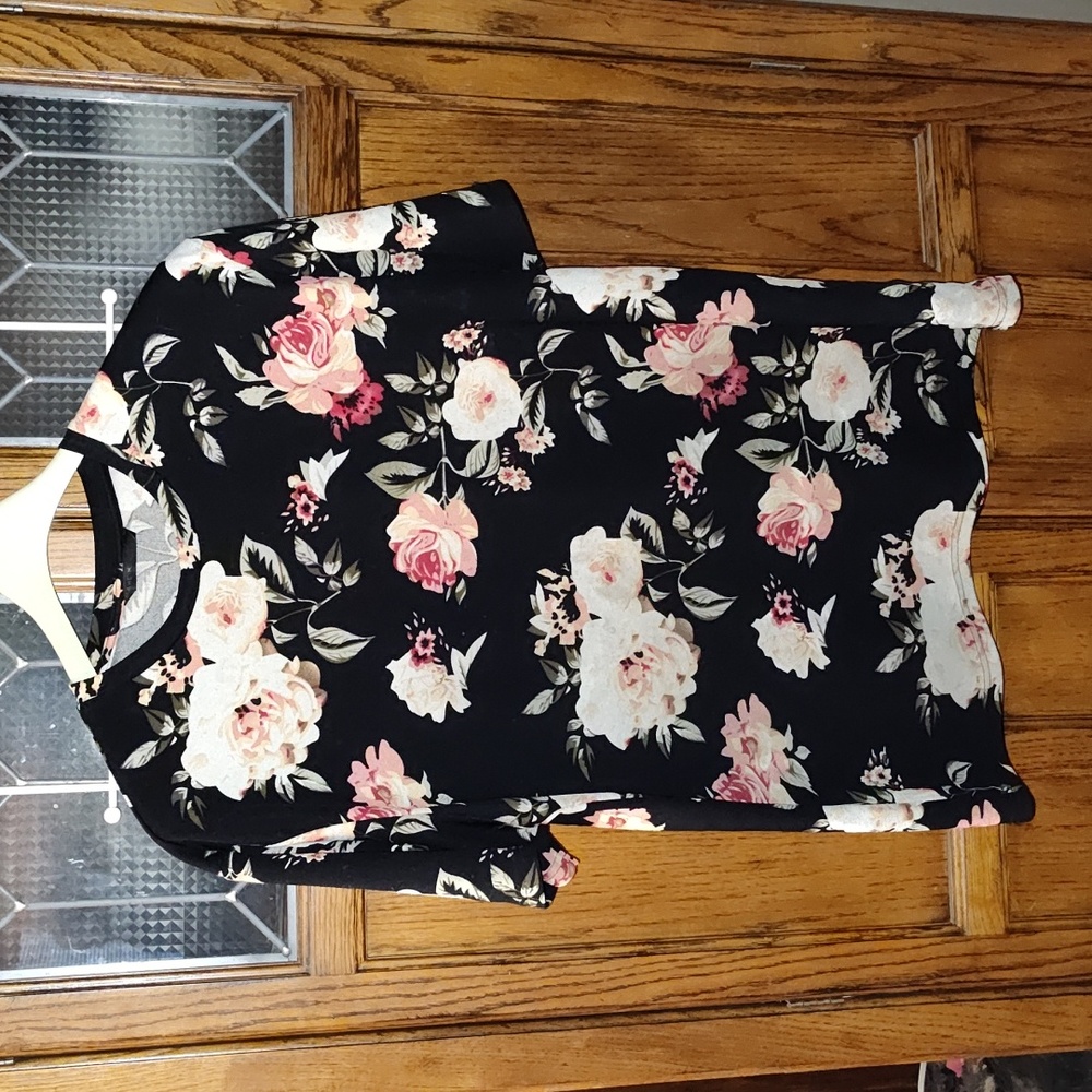 Women's floral shirt, size 2X